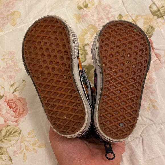 Baby size 4 high top vans - Picture 4 of 4